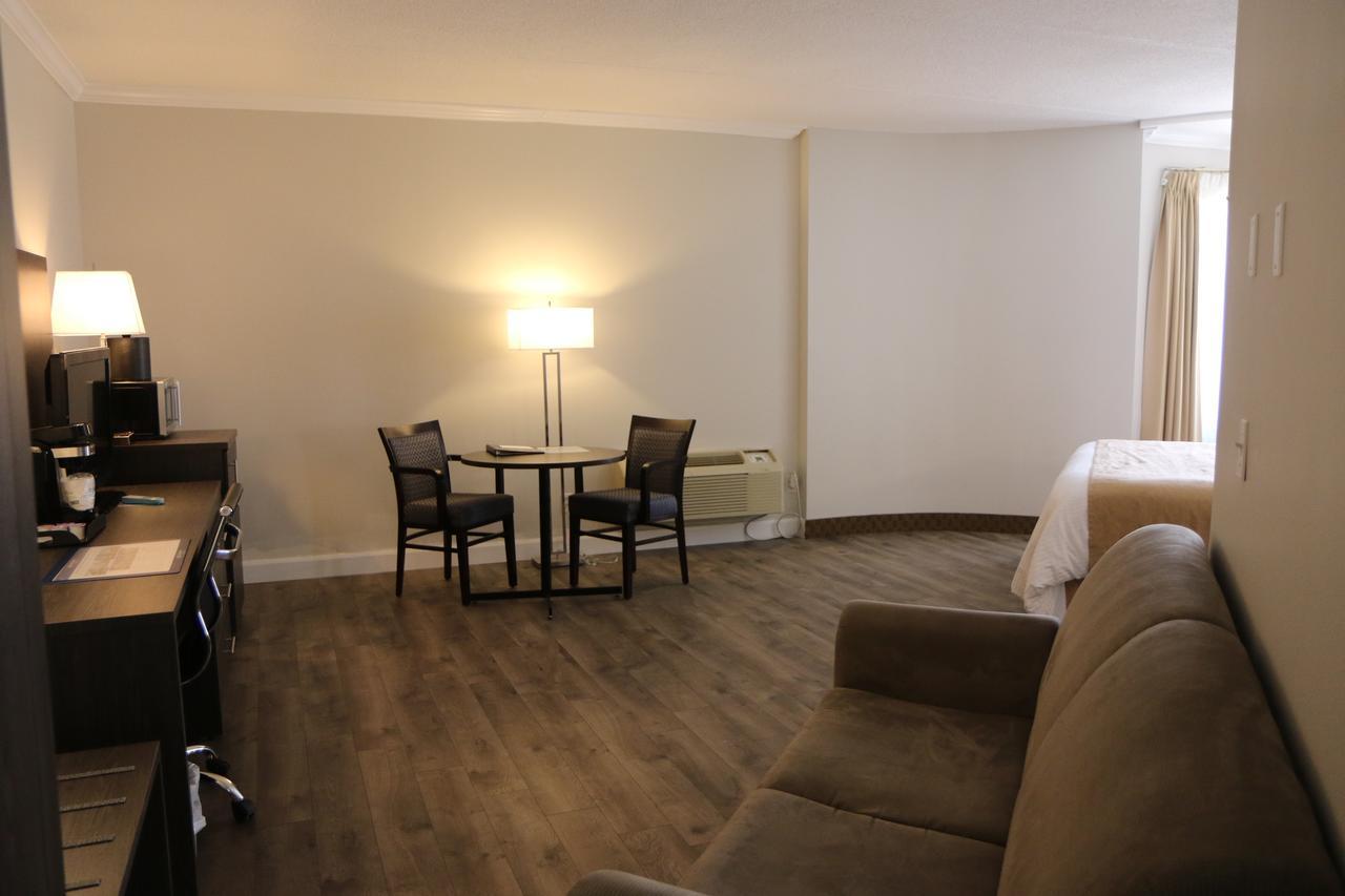 Best Western Laval-Montreal & Conference Centre Exterior foto