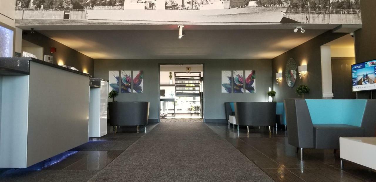 Best Western Laval-Montreal & Conference Centre Exterior foto